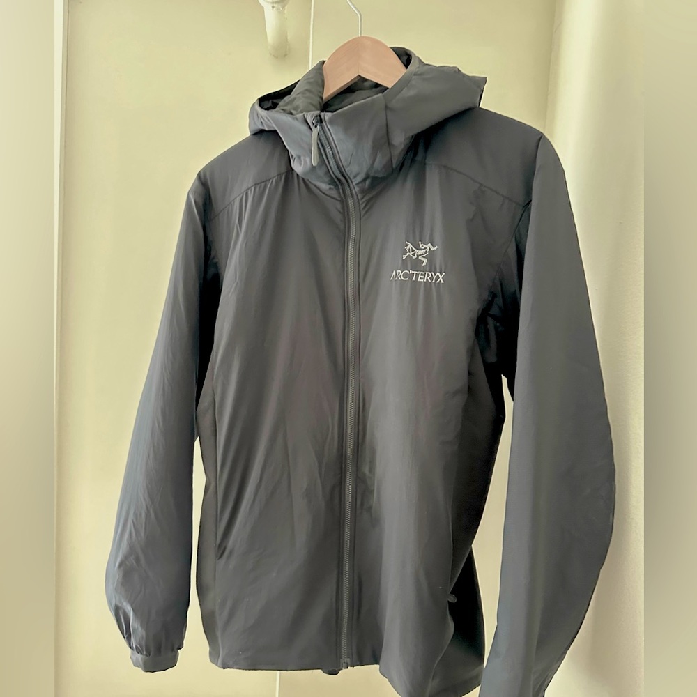 Arc’teryx. ATOM LT HOODY MEN'S.